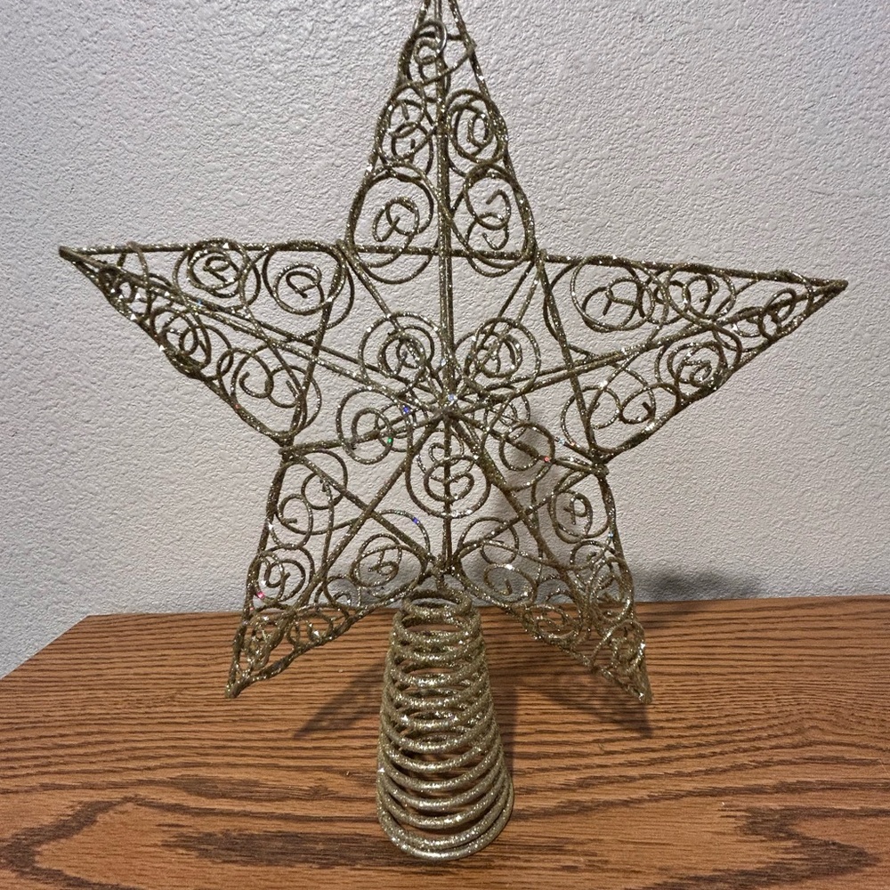 Trim a Home 3D Metal Star Topper - Picture 7 of 10